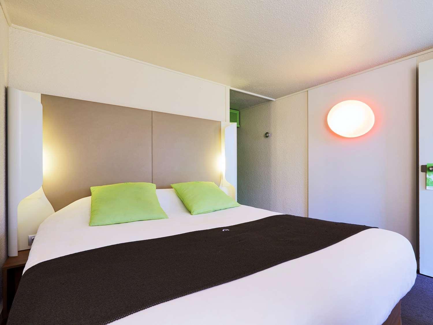 Hotel Campanile 3*